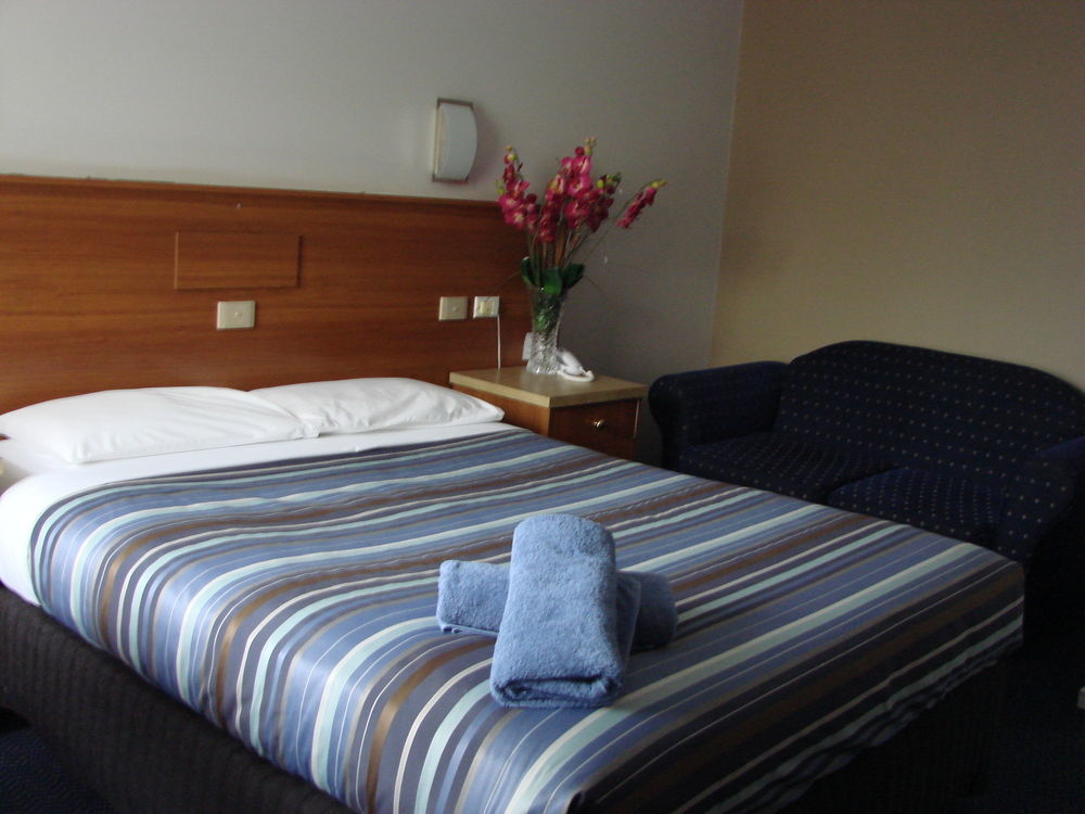Anchor Belle Motel วอร์นามบูล ภายนอก รูปภาพ