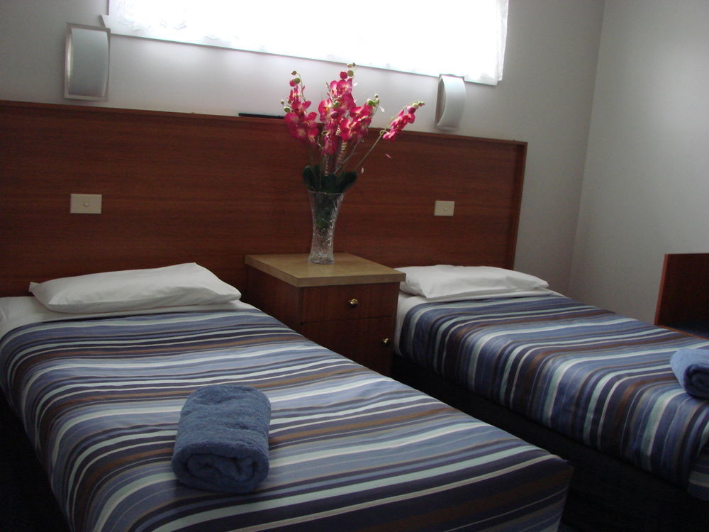 Anchor Belle Motel วอร์นามบูล ภายนอก รูปภาพ