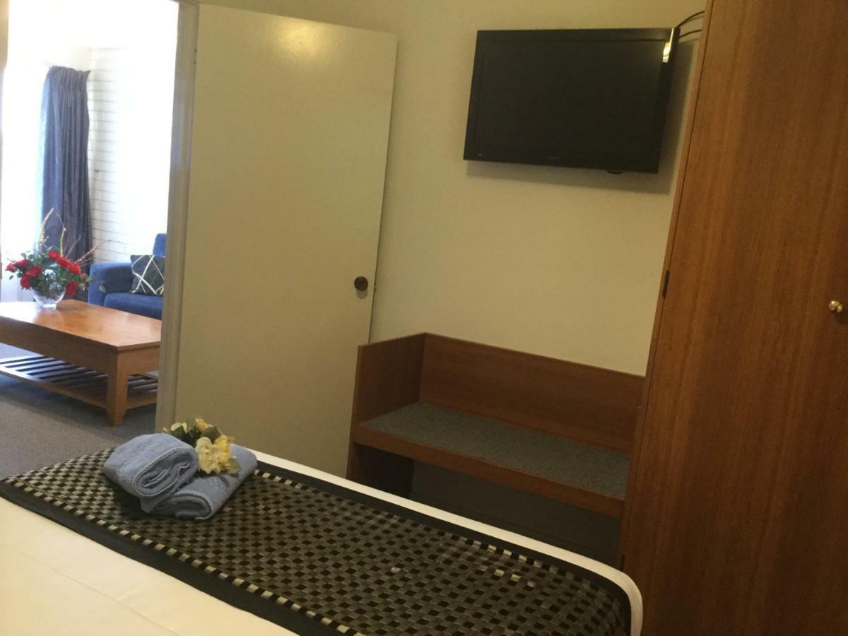 Anchor Belle Motel วอร์นามบูล ภายนอก รูปภาพ