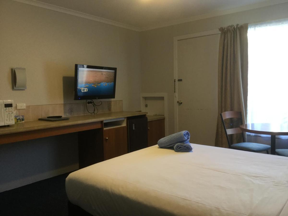 Anchor Belle Motel วอร์นามบูล ภายนอก รูปภาพ