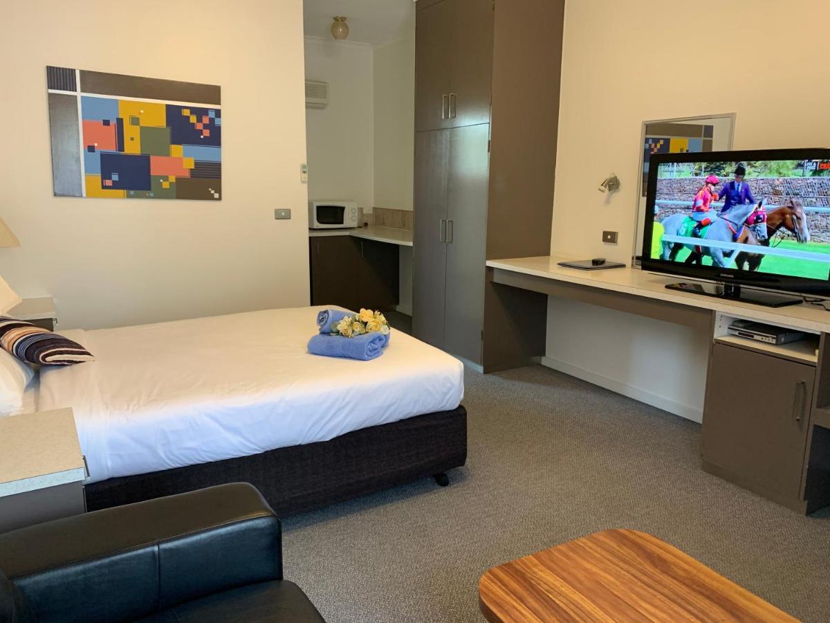 Anchor Belle Motel วอร์นามบูล ภายนอก รูปภาพ